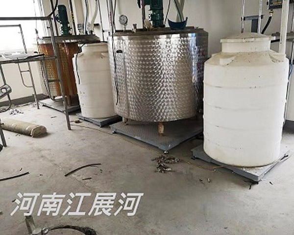 洛陽(yáng)孟津某化工廠防爆電子平臺(tái)秤8臺(tái)